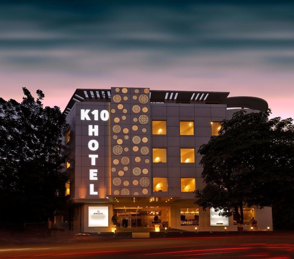 K10 Hotel Vadodara Extérieur photo