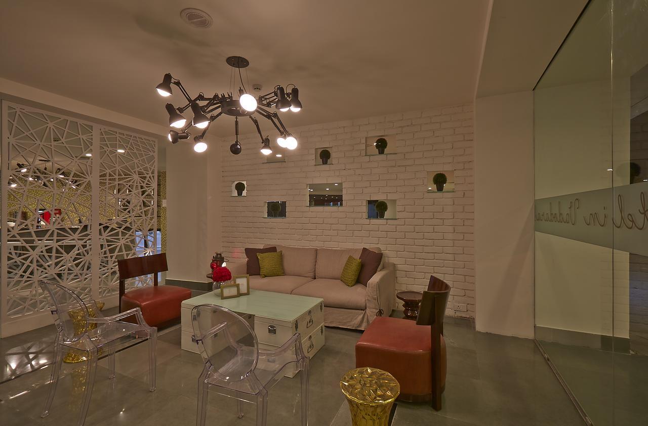 K10 Hotel Vadodara Extérieur photo